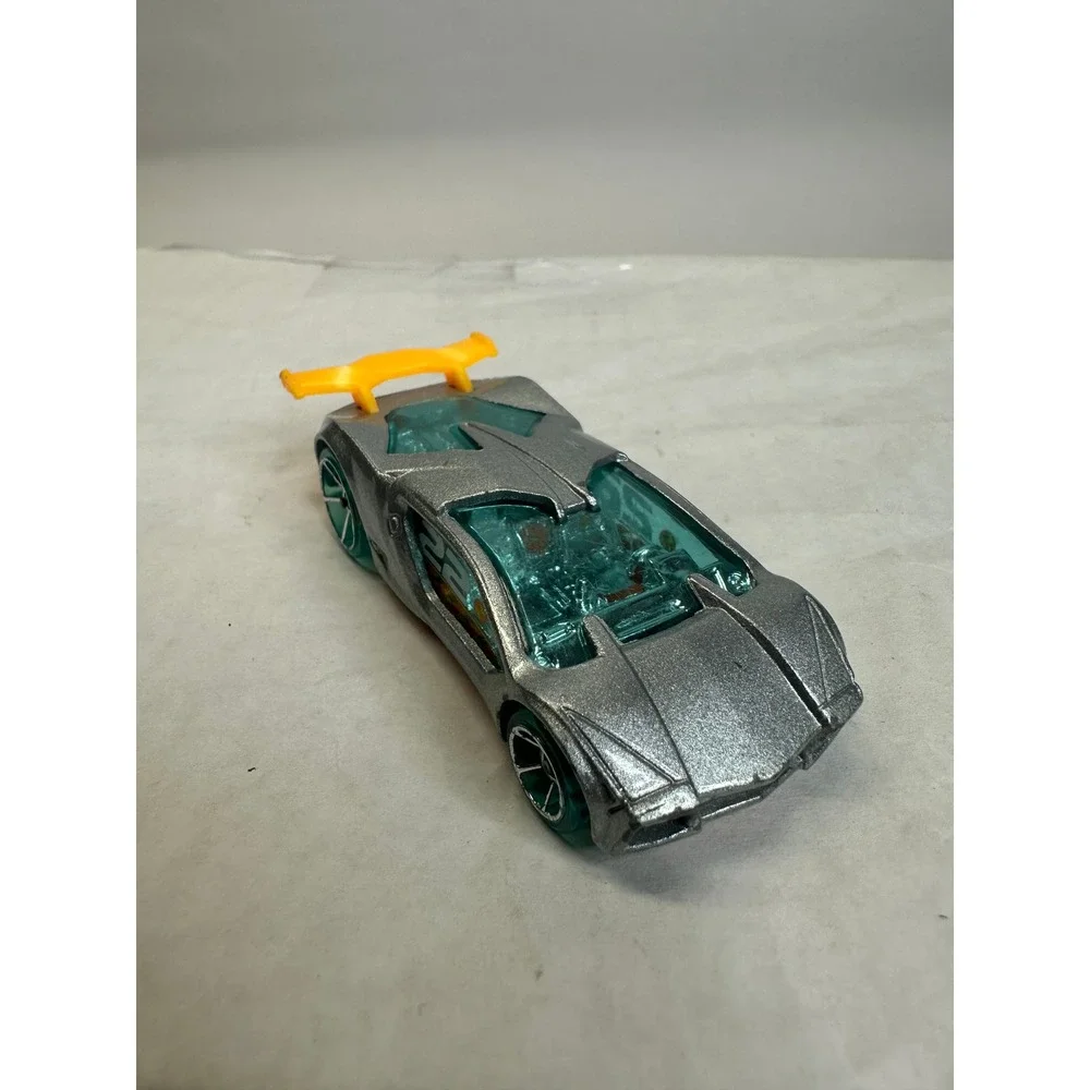 Hot‎ Wheels Impavido Custom Diecast Toy Car Silver Orange Spoiler Teal Wheels